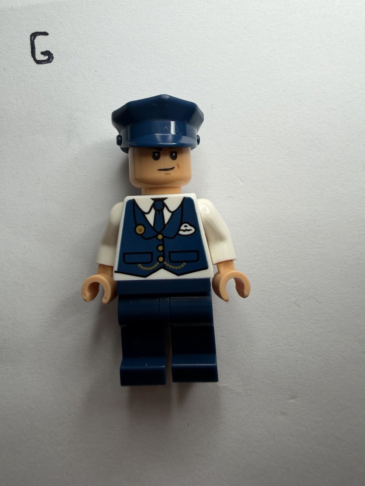 New LEGO Disney 43302 Minifigures Main Street – $43.93 at eBay